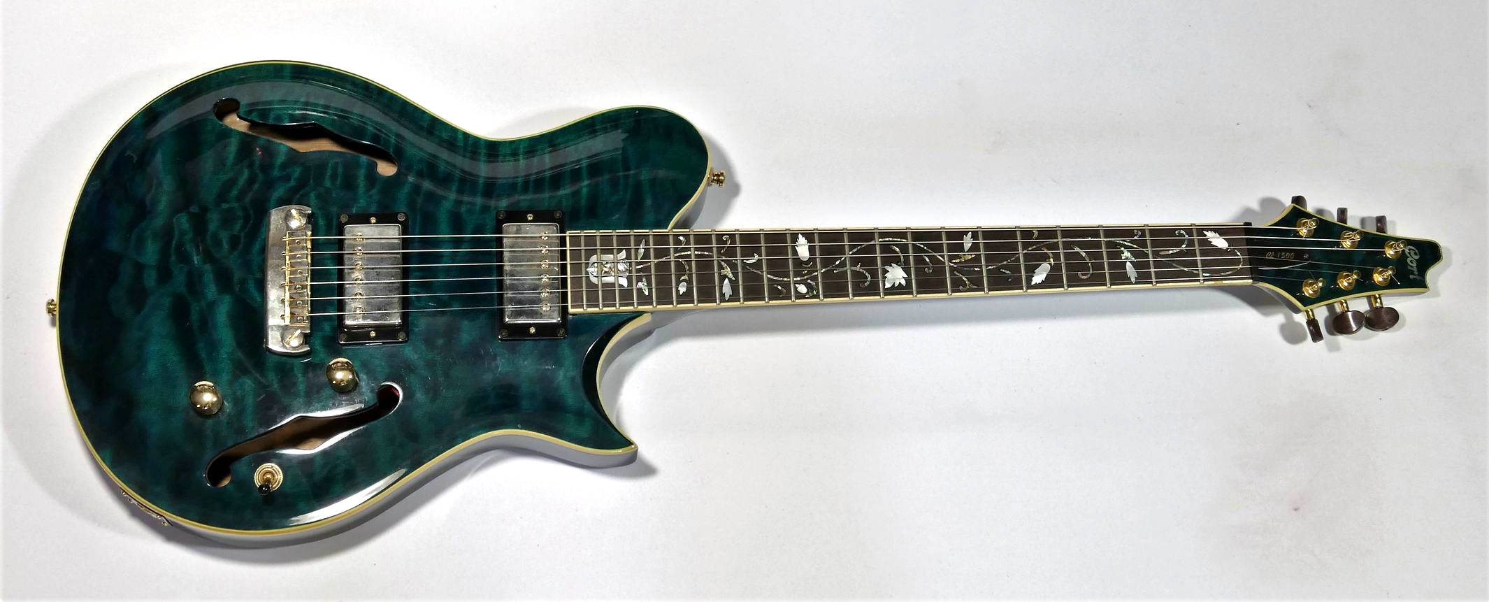 Gitarrenfundgrube used cort guitars for fair trade