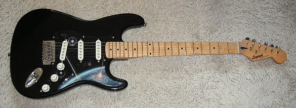 E-Gitarre LEGEND Strat