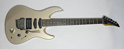 gebrauchte E-Gitarre YAMAHA RGX 312