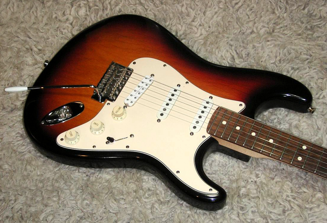 fender-strat-am