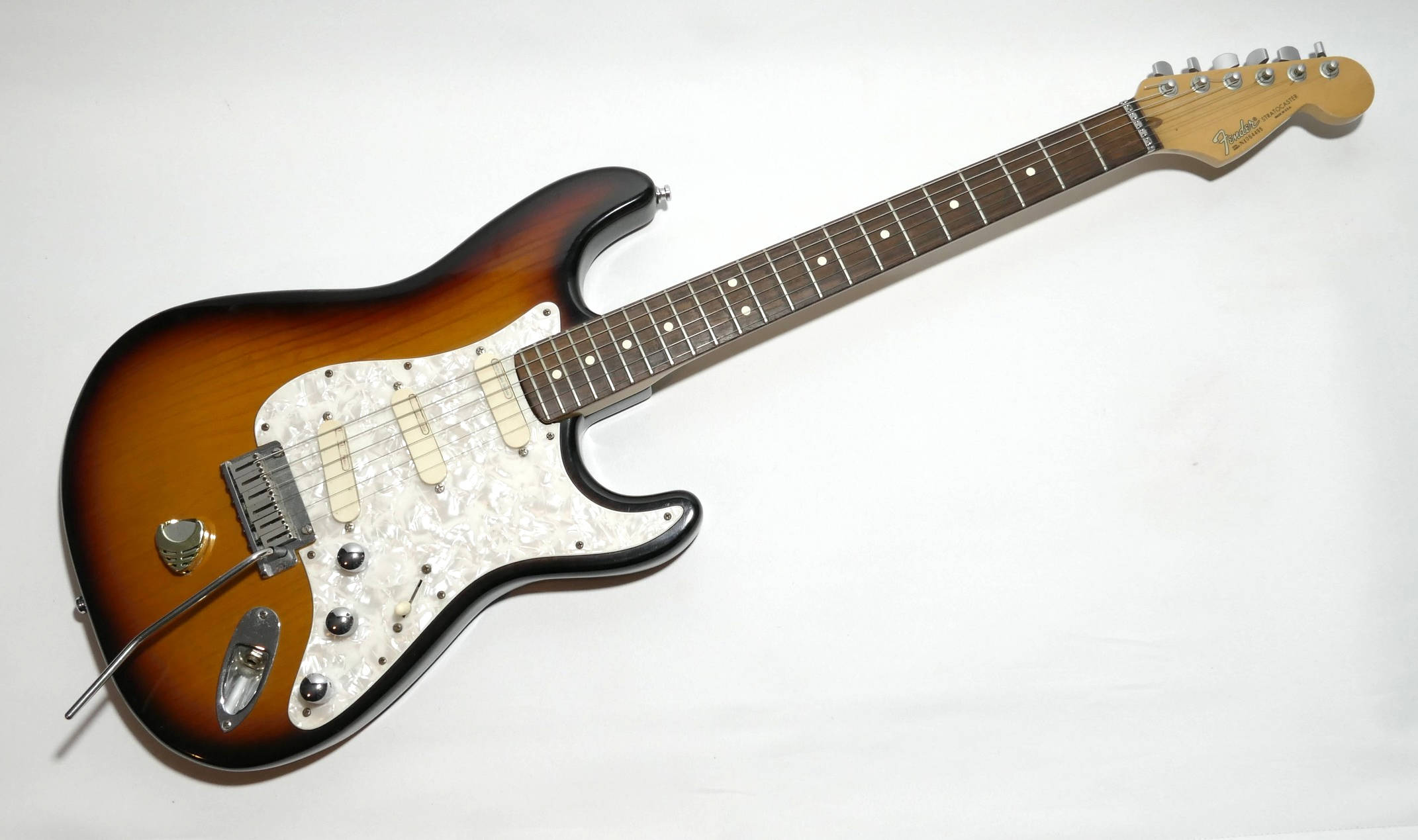 fender-strat-plus