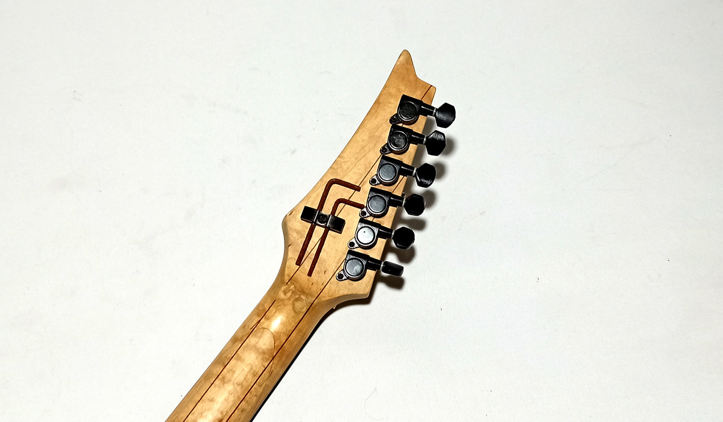 ibanez-jem7 - Details