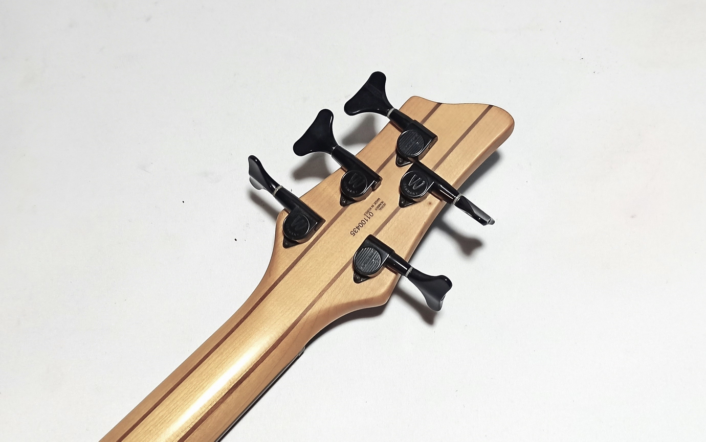 martinez-ds-b750 - Details