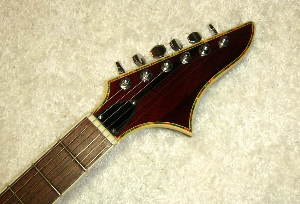 premium-guitars - Details