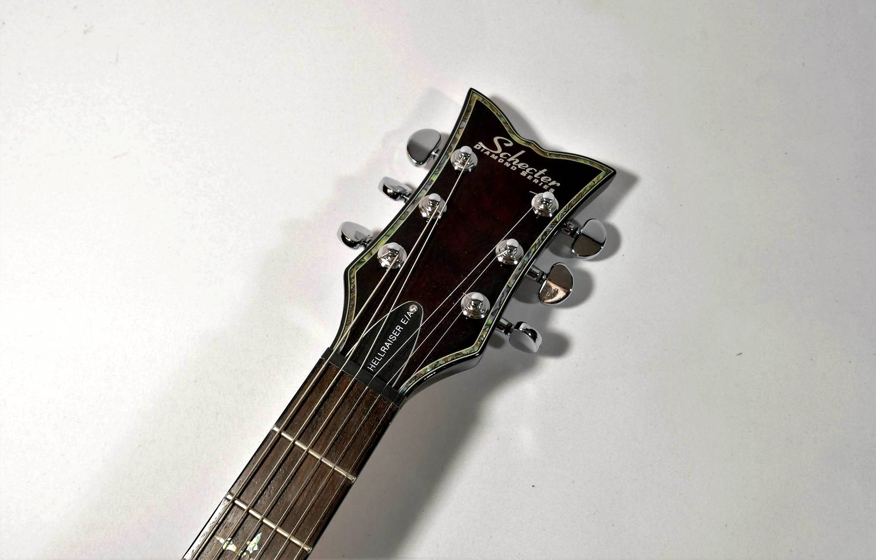 schecter-hellraiser-solo - Details