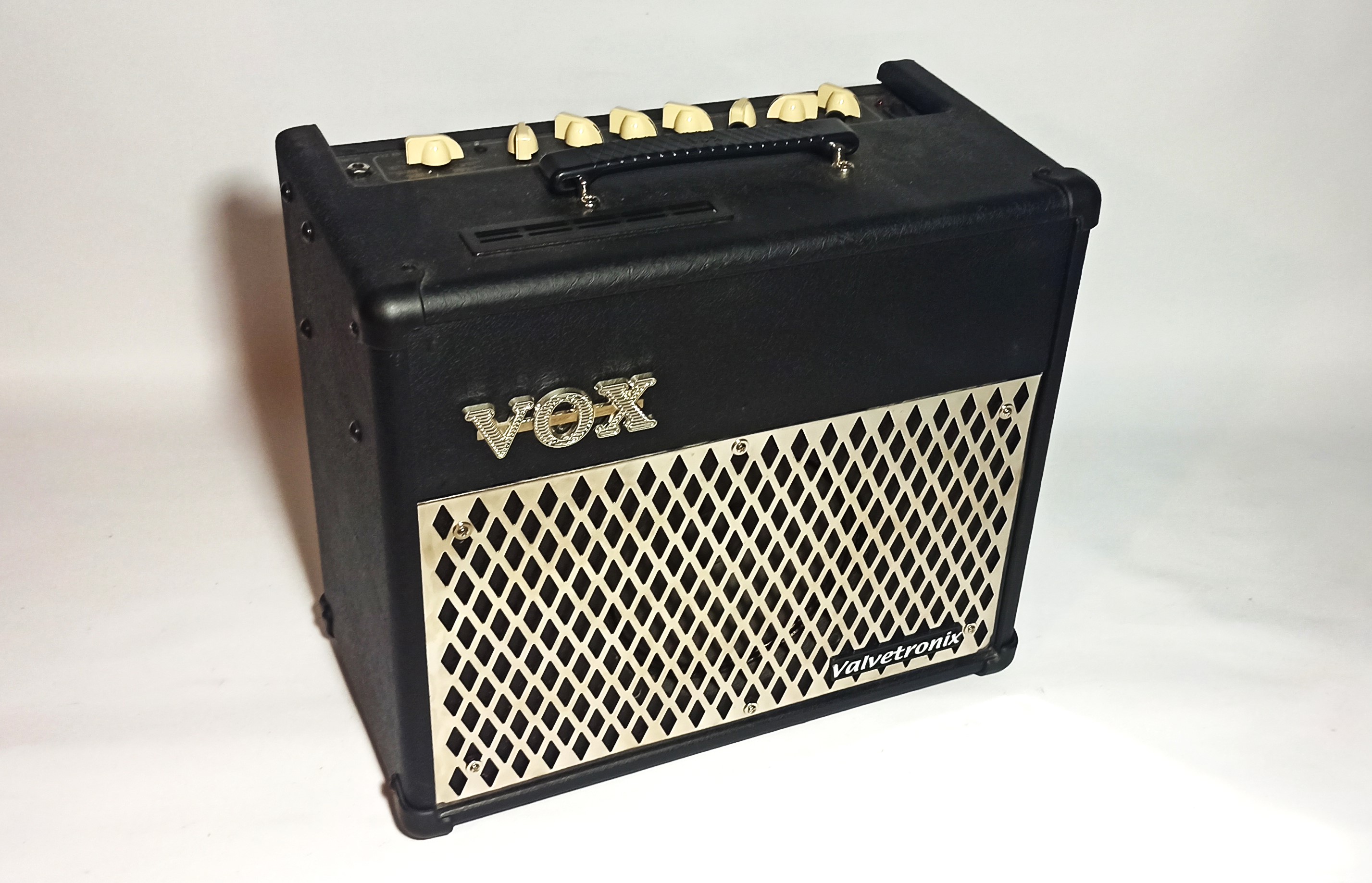 vox-vt15