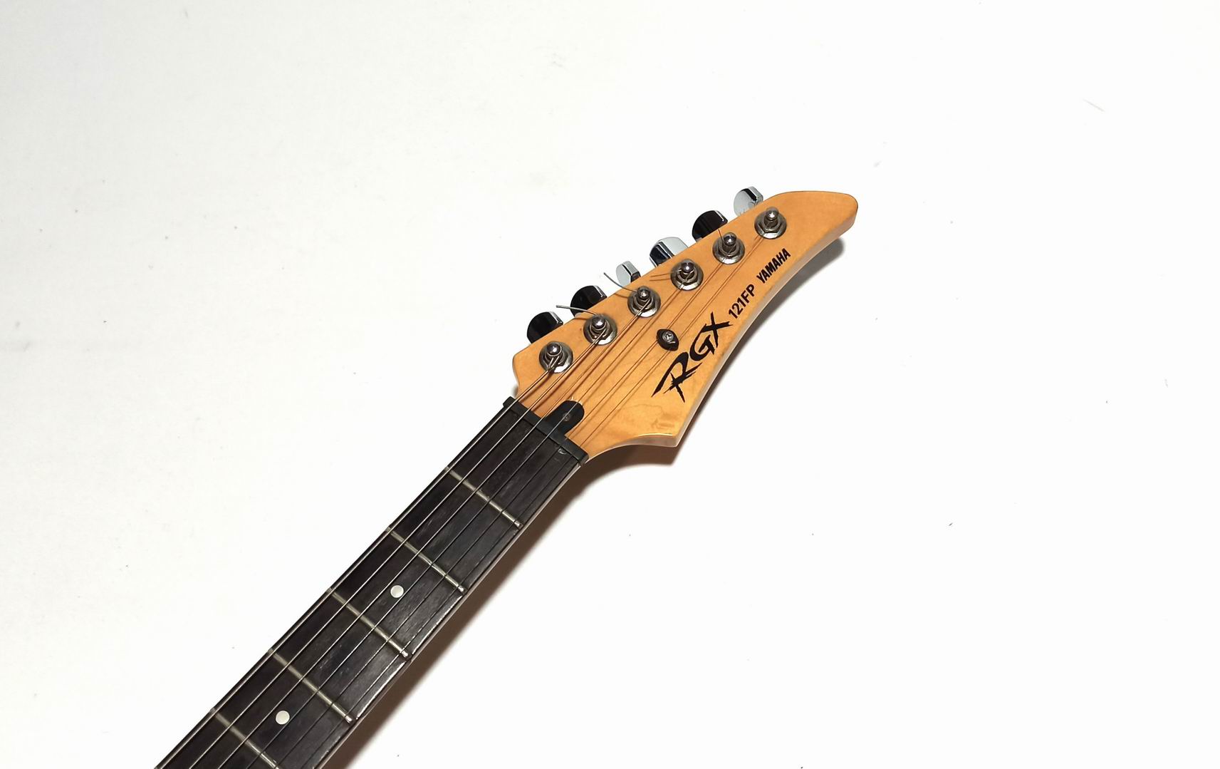 yamaha-rgx121fp - Details